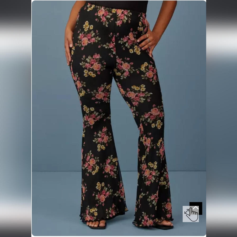 NWT Torrid Festi Flare Stretch Mesh High-Rise Pant 1X